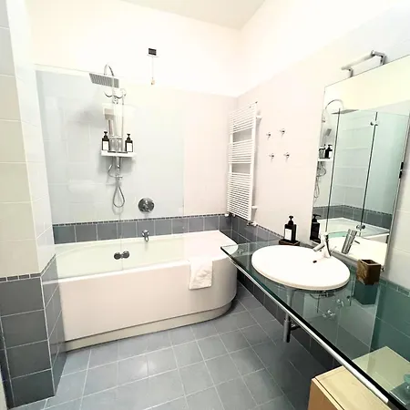 Apartman Park Free Gran Madre Elegante Loft Moderno Con Garage