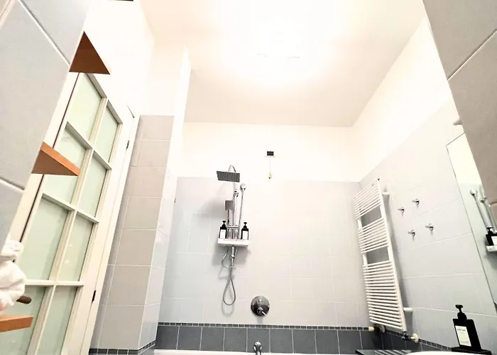 Park Free Gran Madre Elegante Loft Moderno Con Garage Turin